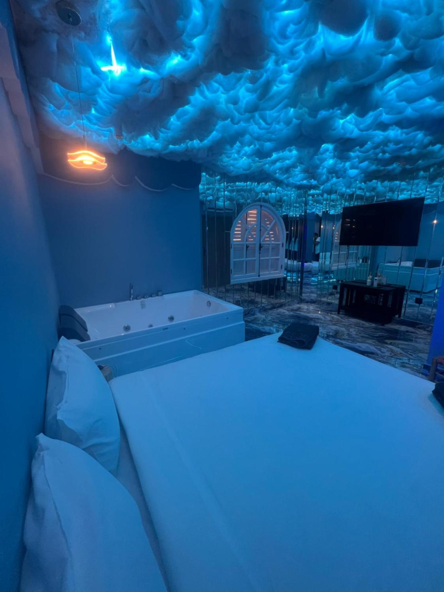 Tete Dans Les Nuages ! Jacuzzi ! Centre Marrakech Appartement