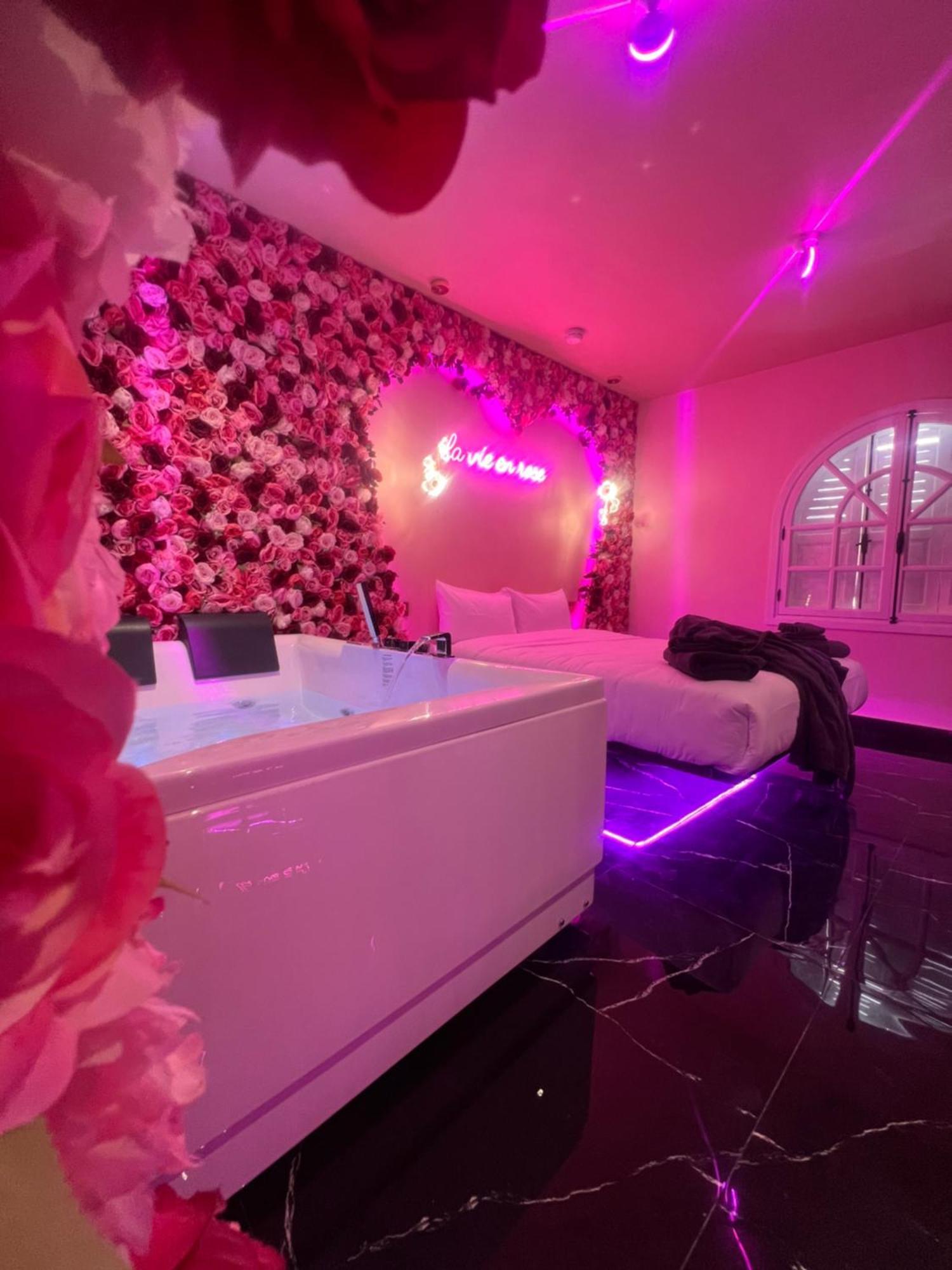 La Vie En Rose ! Jacuzzi ! Centre Marrakech Appartamento Marrakesh