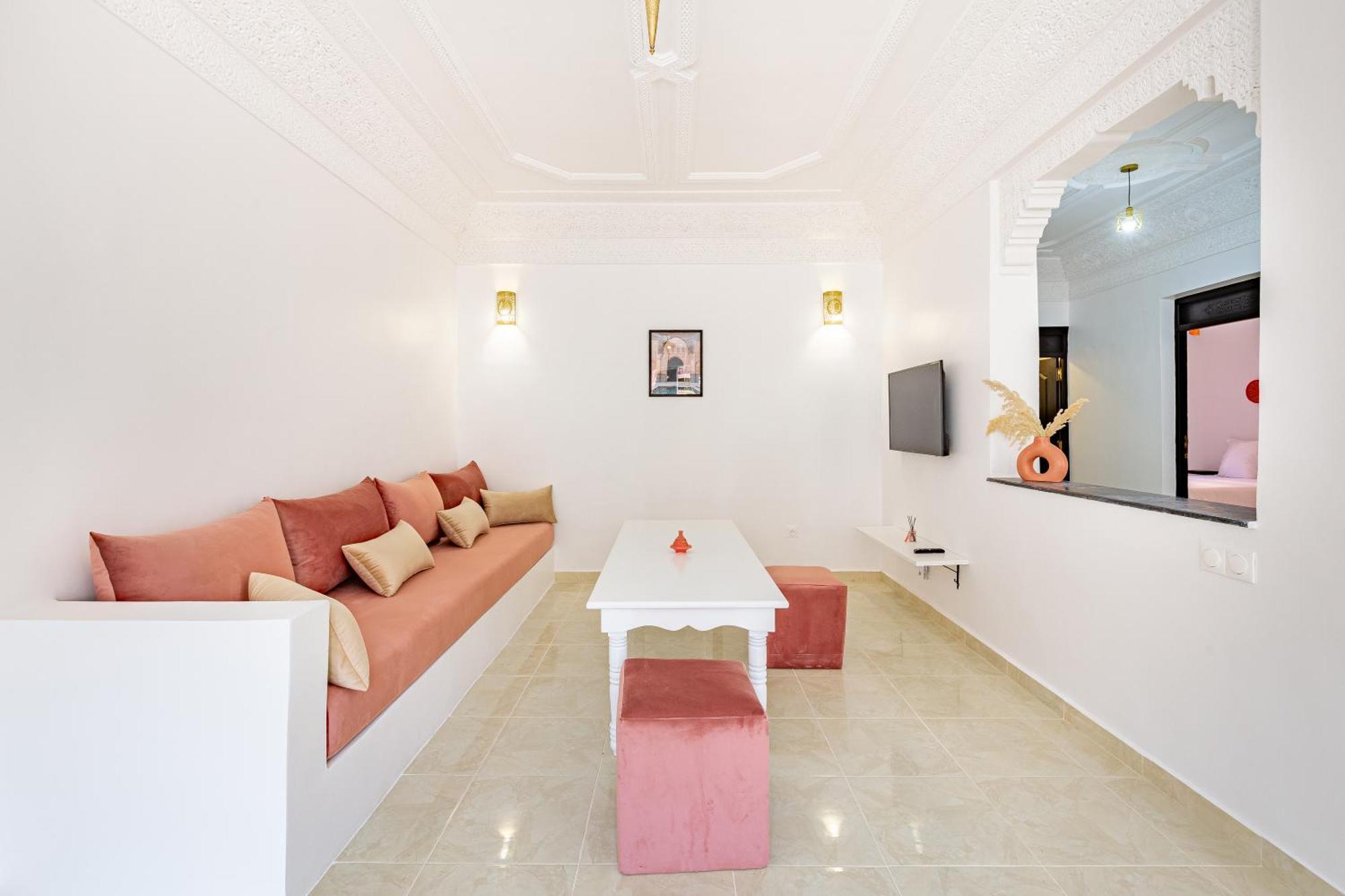 Dar Juma, & Appartements, & Piscine Chauffee 5*