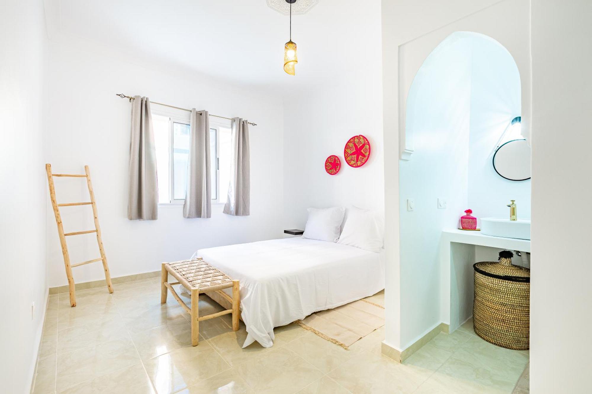 Dar Juma, & Appartements, & Piscine Chauffee Riad 5*