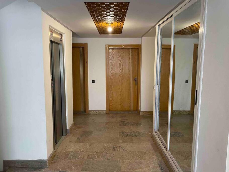 Spacieux Duplex De 154 Metre Avec 2 Niveaux 10 Min To Centre * Marrakesh
