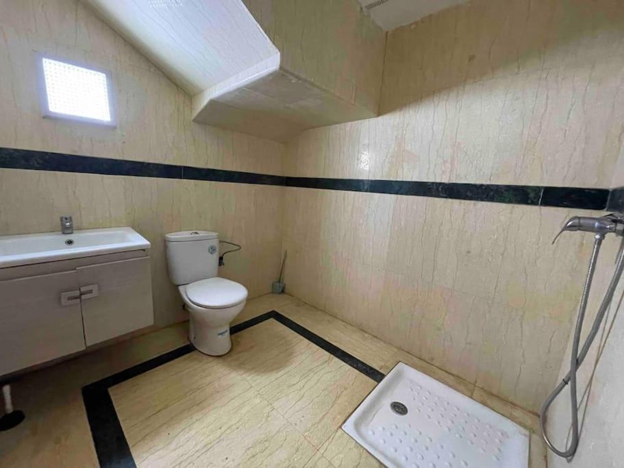 Appartement Spacieux Duplex De 154 Metre Avec 2 Niveaux 10 Min To Centre