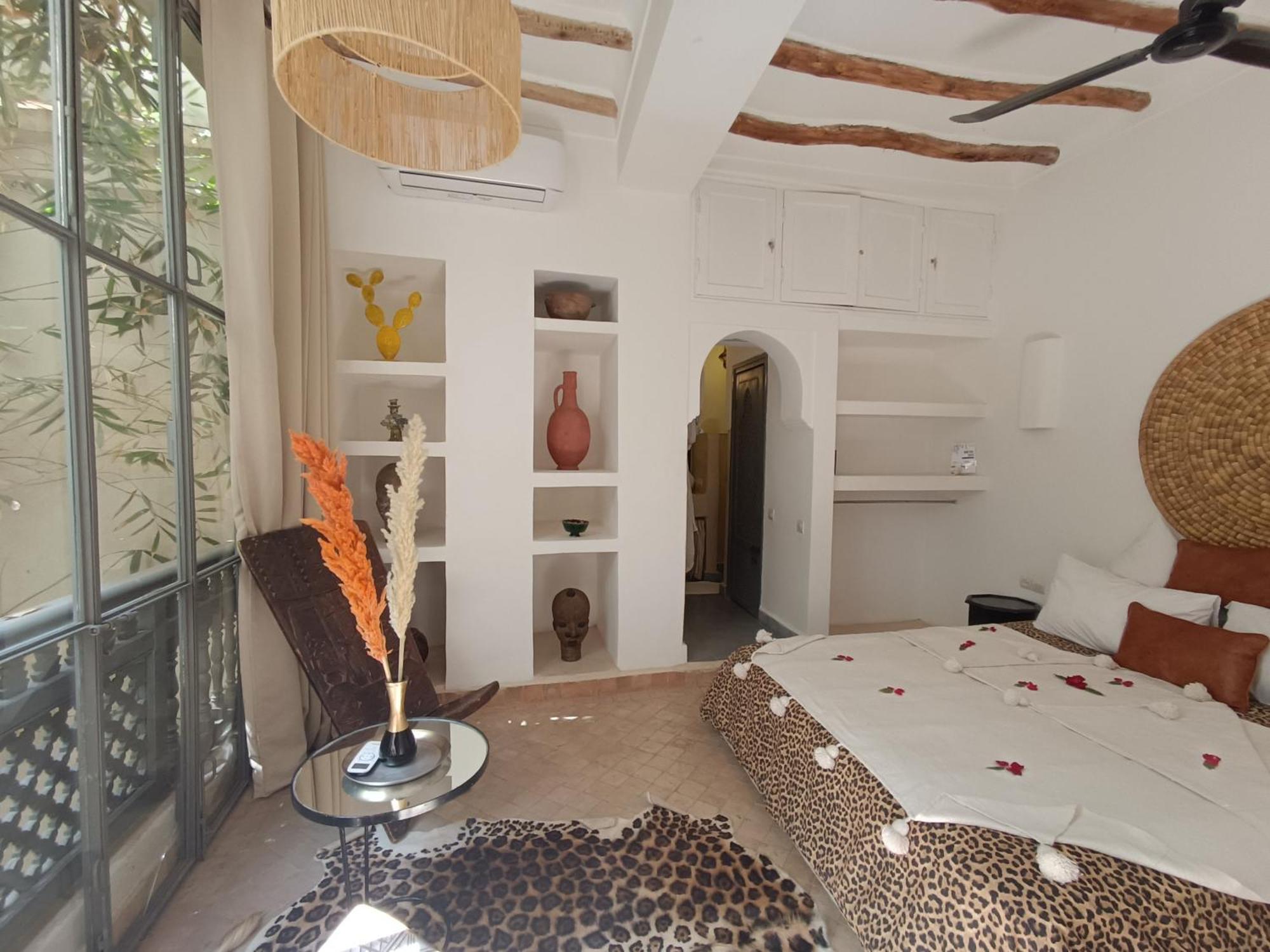 Riad103 Piscine Rooftop, Jacuzzi&hammam Riad
