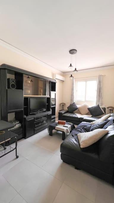 Ideally Located - Fully Equipped 2 Bedrooms Flat Appartement *