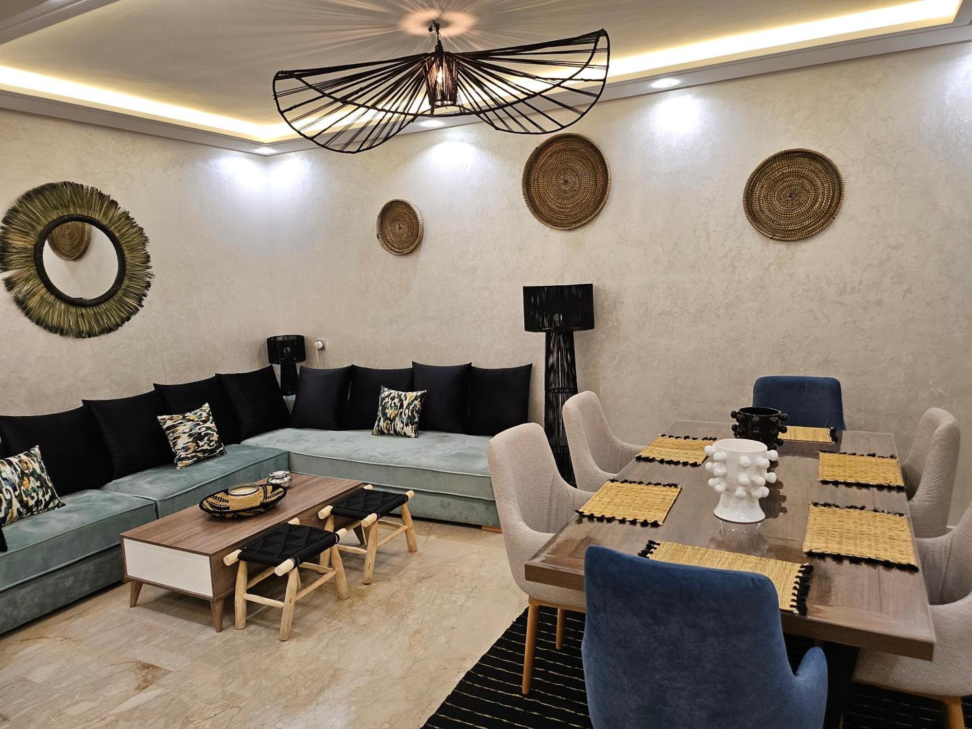 Appartement Avec Patio Et Jaccuzzi