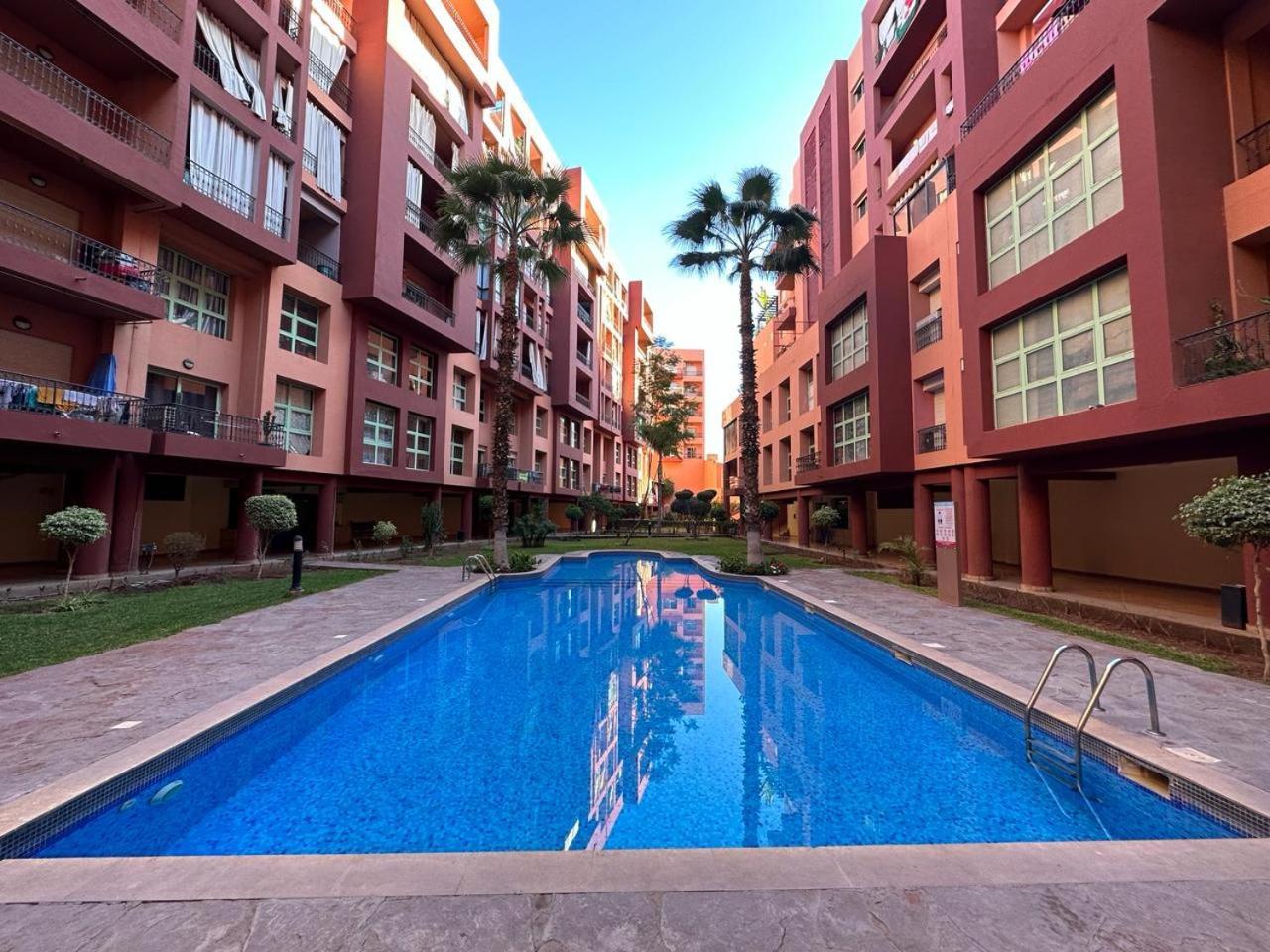 Majorelle Garden Family With Swimming Pool And Cozy Terrace