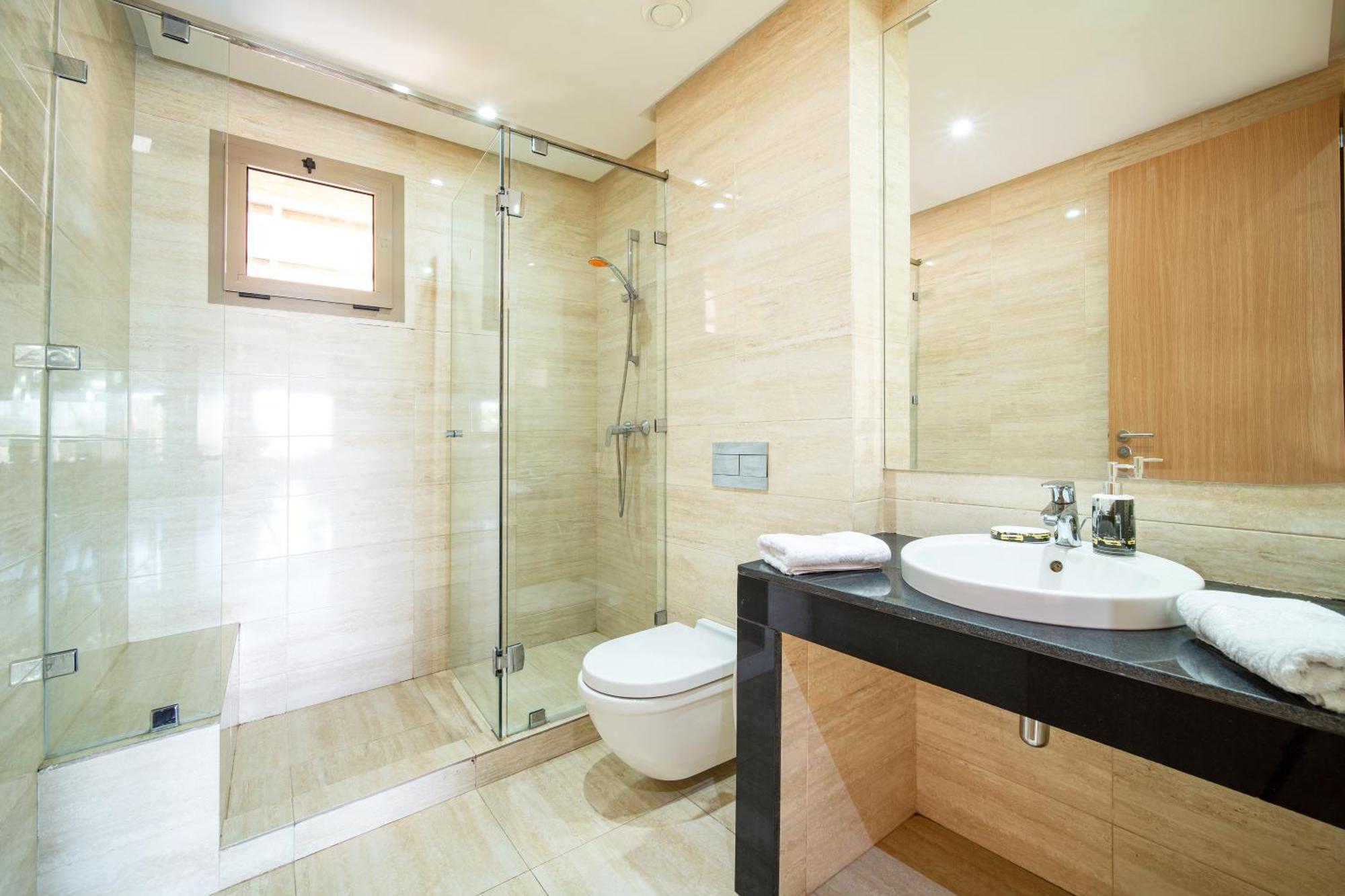 Jacuzzi Charming Luxury Xl Apartment-avenue M6 Appartement