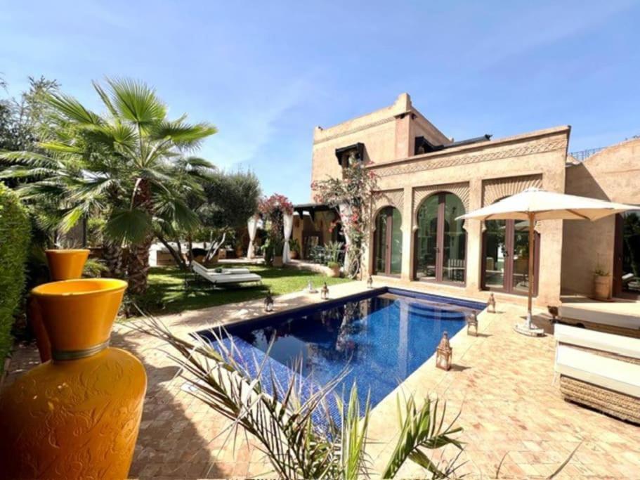 Les Lauriers, 4 Suites, Piscine Privee, Petit Dejeuner Compris Villa