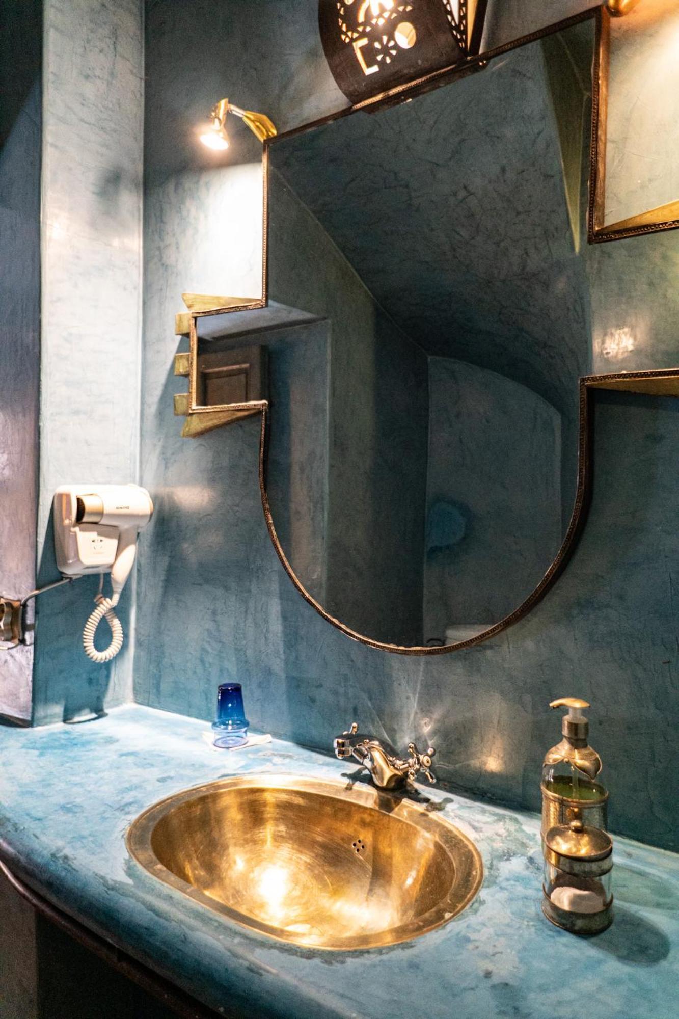Equity Point Marrakech Hostel *