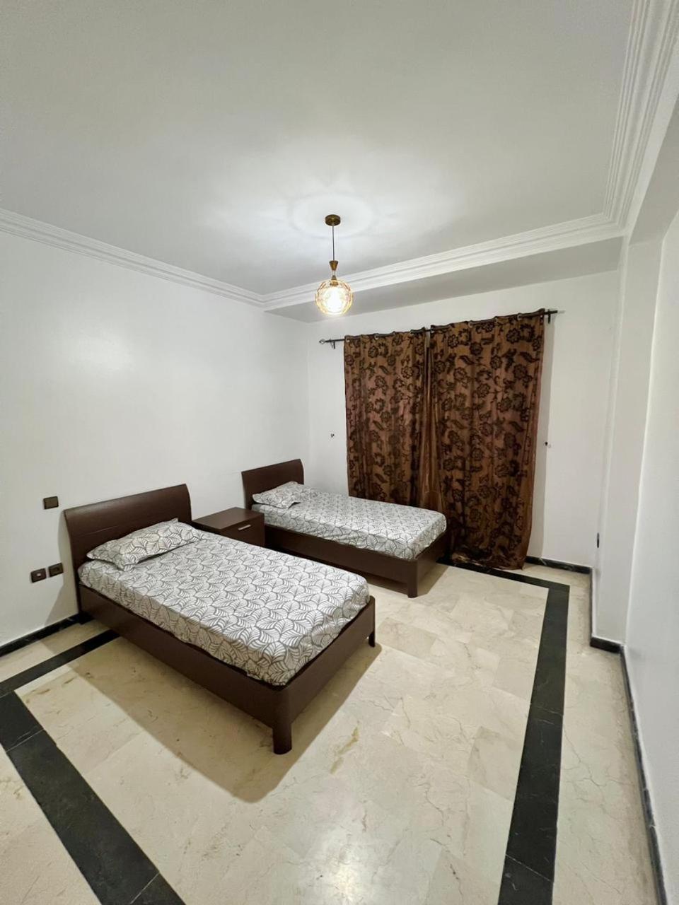 Apartment Superbe Equipe En Propre Avec Piscine