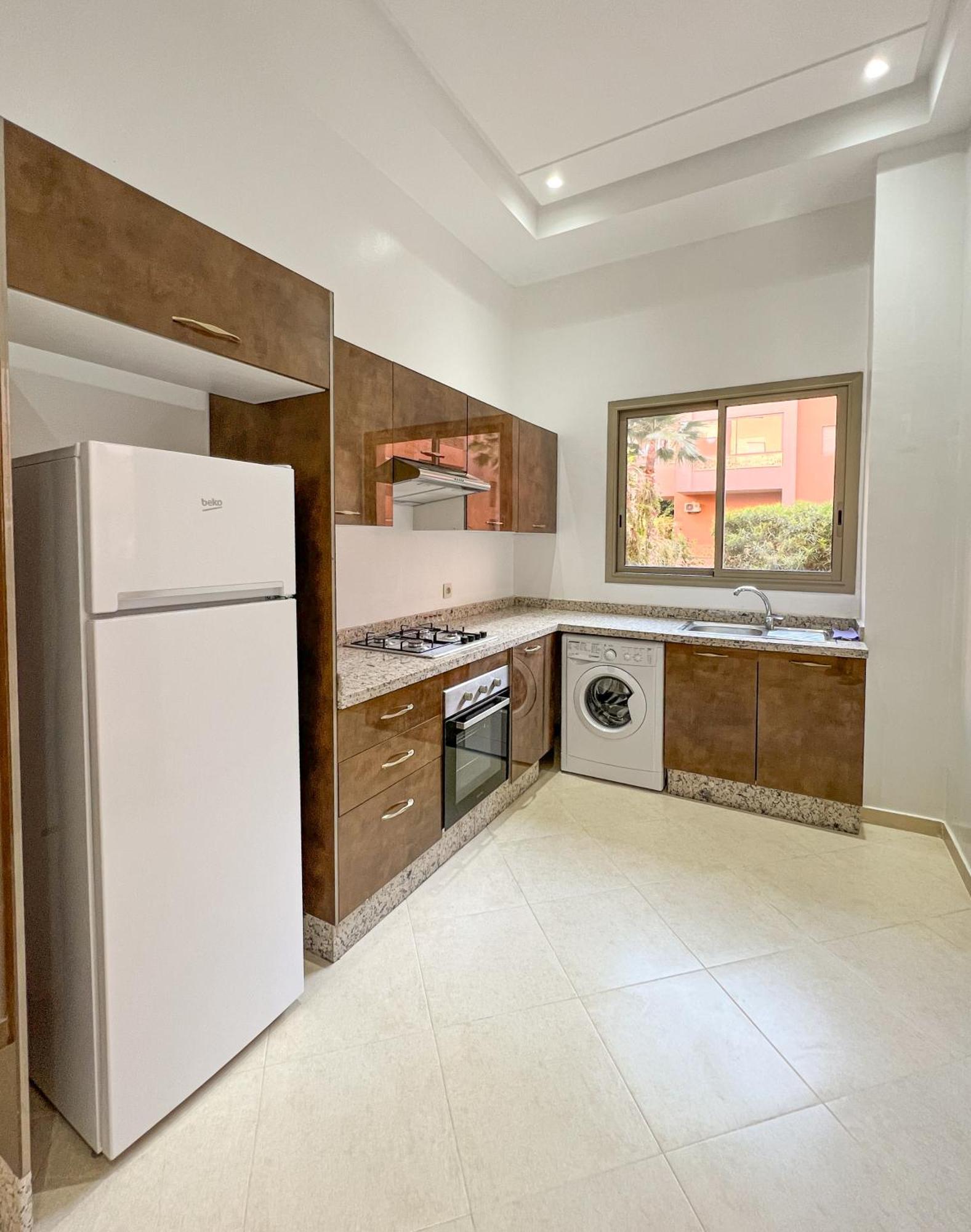 Modern Flat With Double Patio Right Next To Marrakech Center