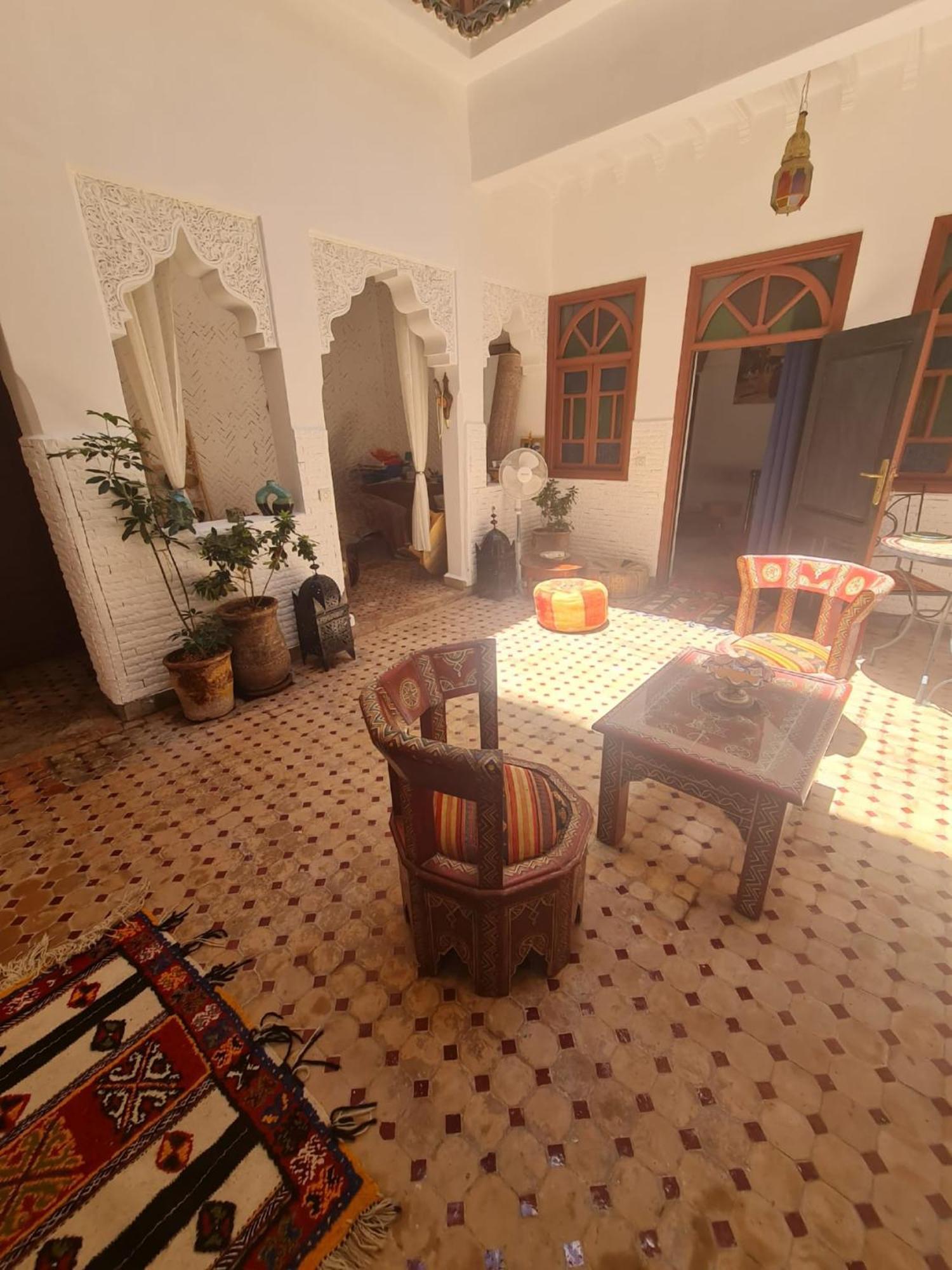 Dantella Riad