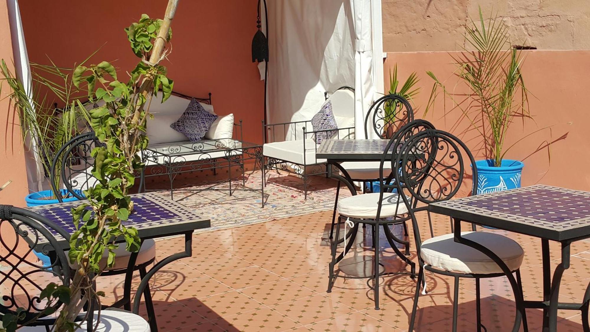 Dar Benbrahim Riad 2*