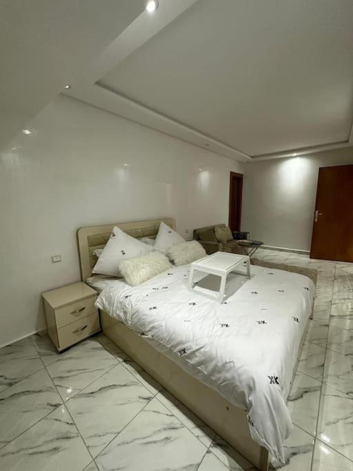 Chic Avec Piscine Gueliz Appartement