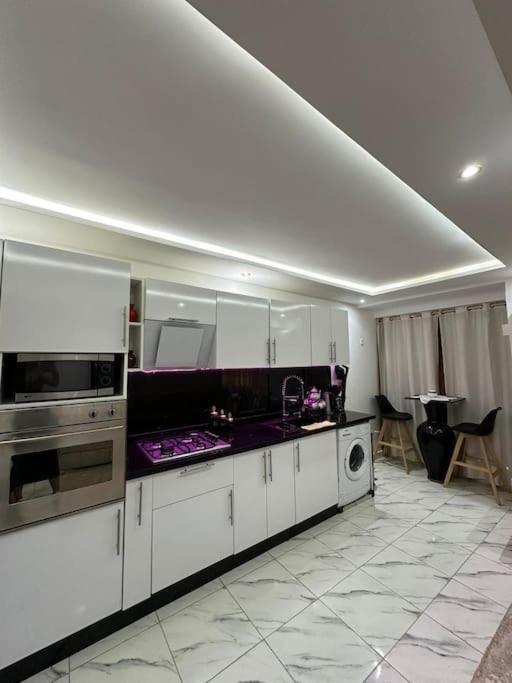 Appartement Chic Avec Piscine Gueliz