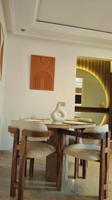 Appartement Hypercentre, Cosy, 2 Piscines, Sauna, Hammam Marrakesh