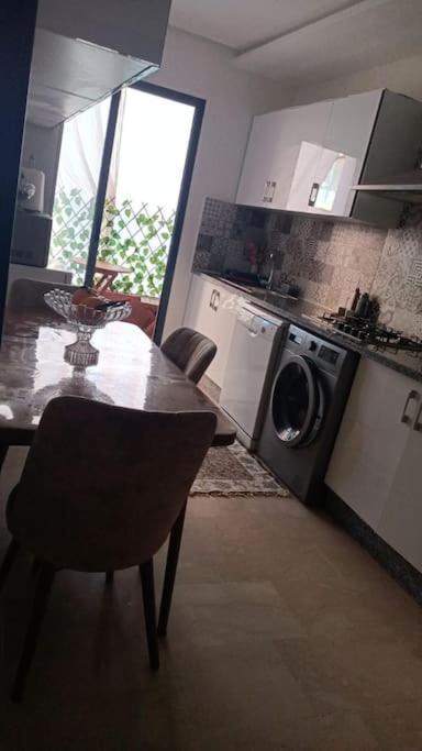 Appartement Apparemment Chic Au Coeur De Marrakech