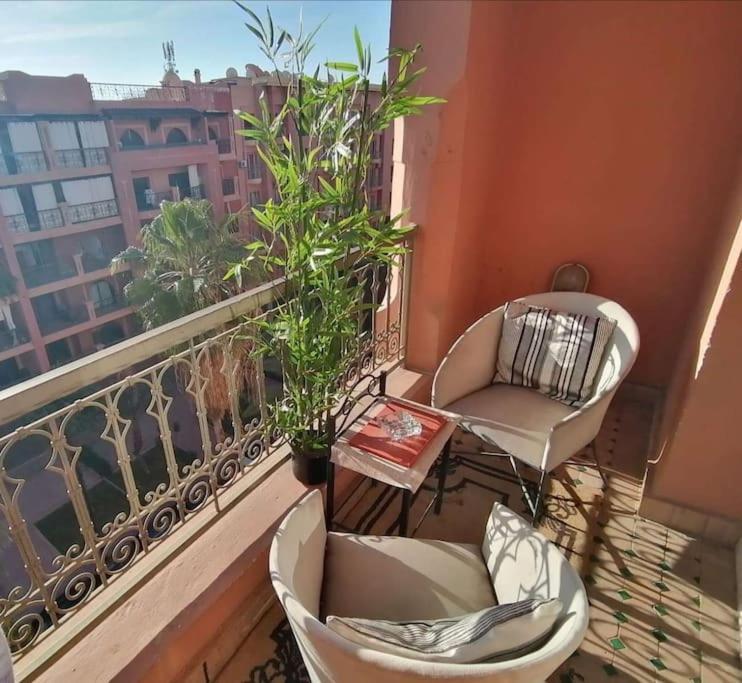 Appartement Gueliz Avec Piscine Et Salle De Sport