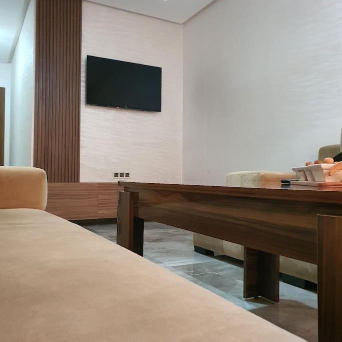 Pres Du Ibis Et Wazo Et Marjane Mall Appartement *