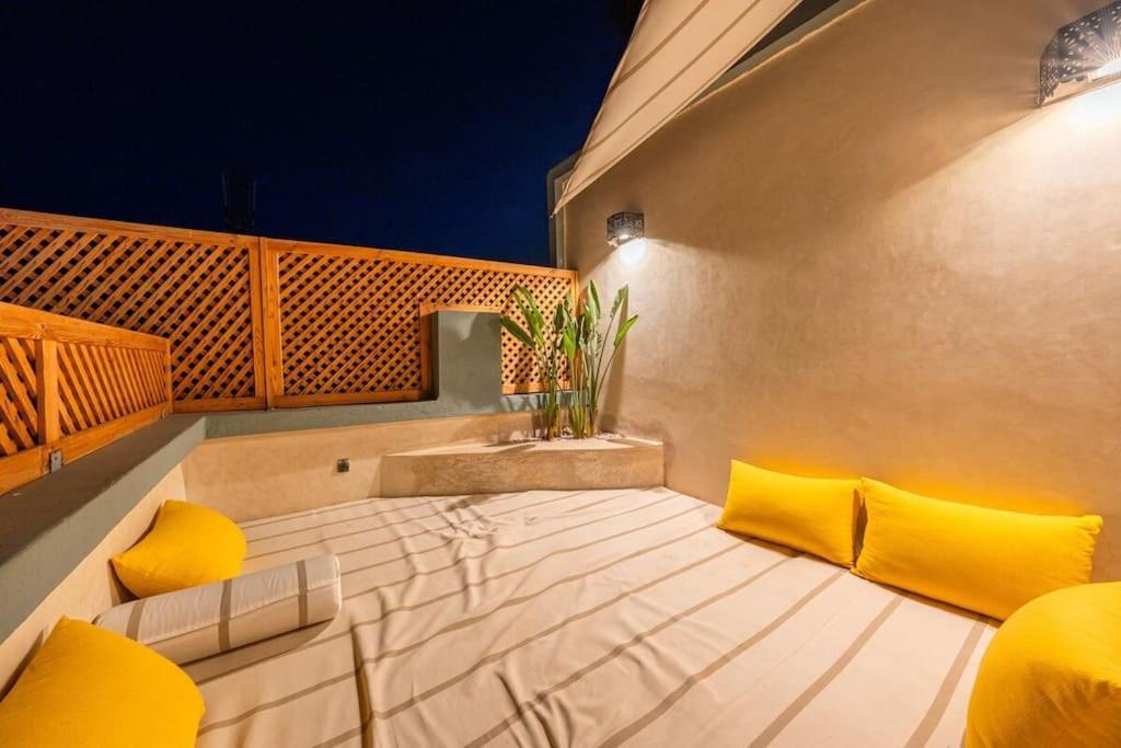 Riad Exclusif- Piscine - Petit Dejeuner Gratuit Villa