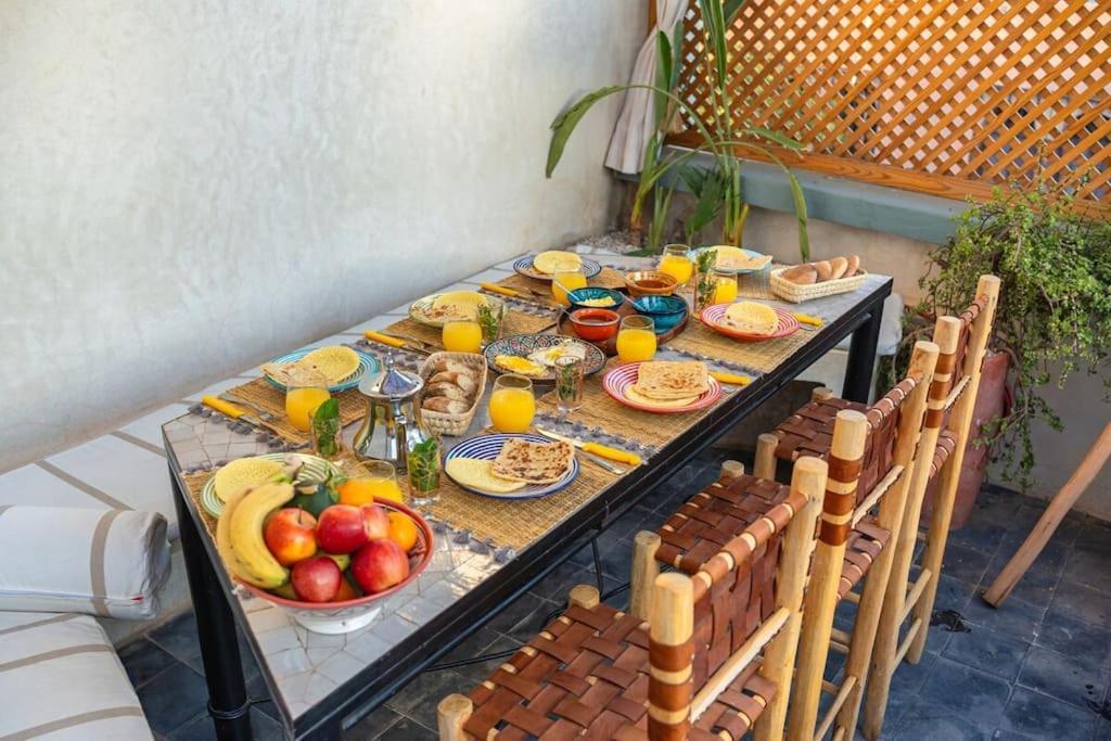 Riad Exclusif- Piscine - Petit Dejeuner Gratuit Marrakesh
