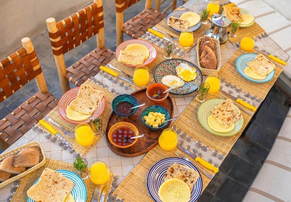 Riad Exclusif- Piscine - Petit Dejeuner Gratuit Marrakesh
