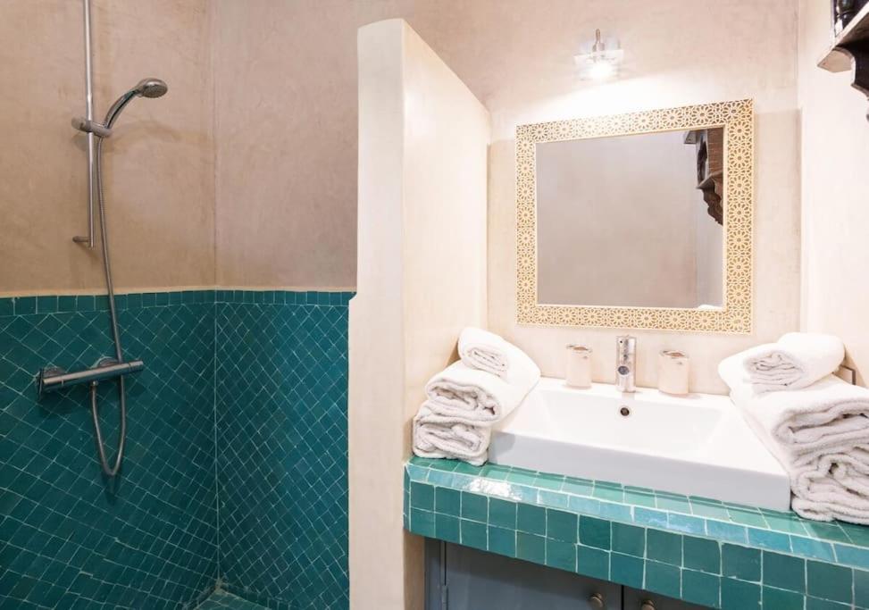 Riad Exclusif- Piscine - Petit Dejeuner Gratuit *
