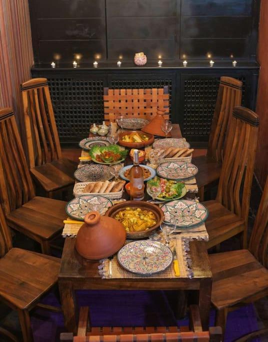 Riad Exclusif- Piscine - Petit Dejeuner Gratuit *