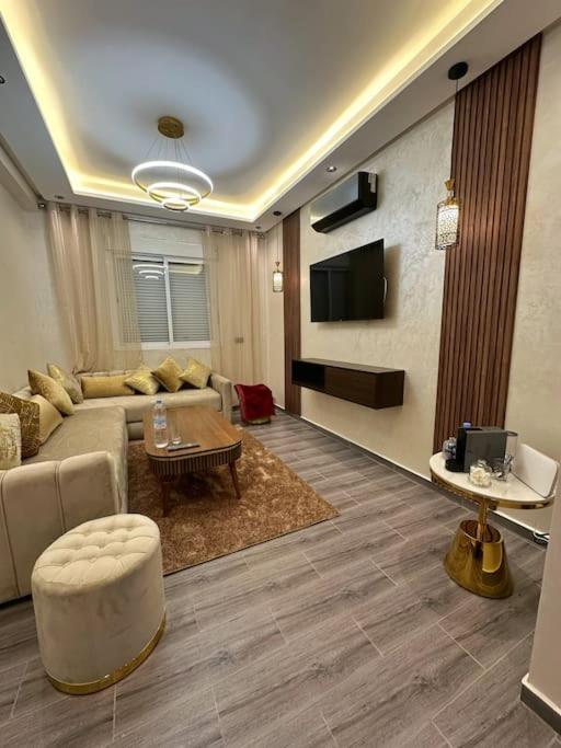 Appartement Cozy With Amenities Near