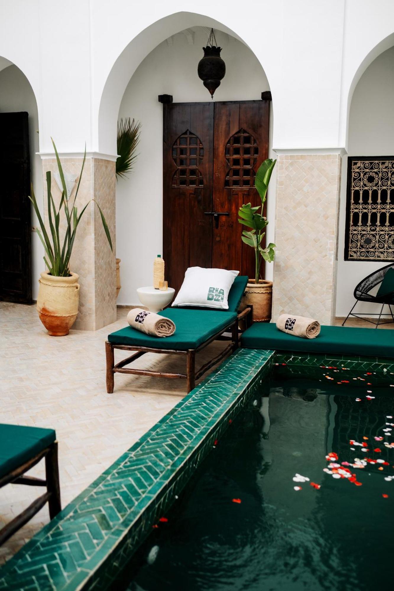 Zi Hotel