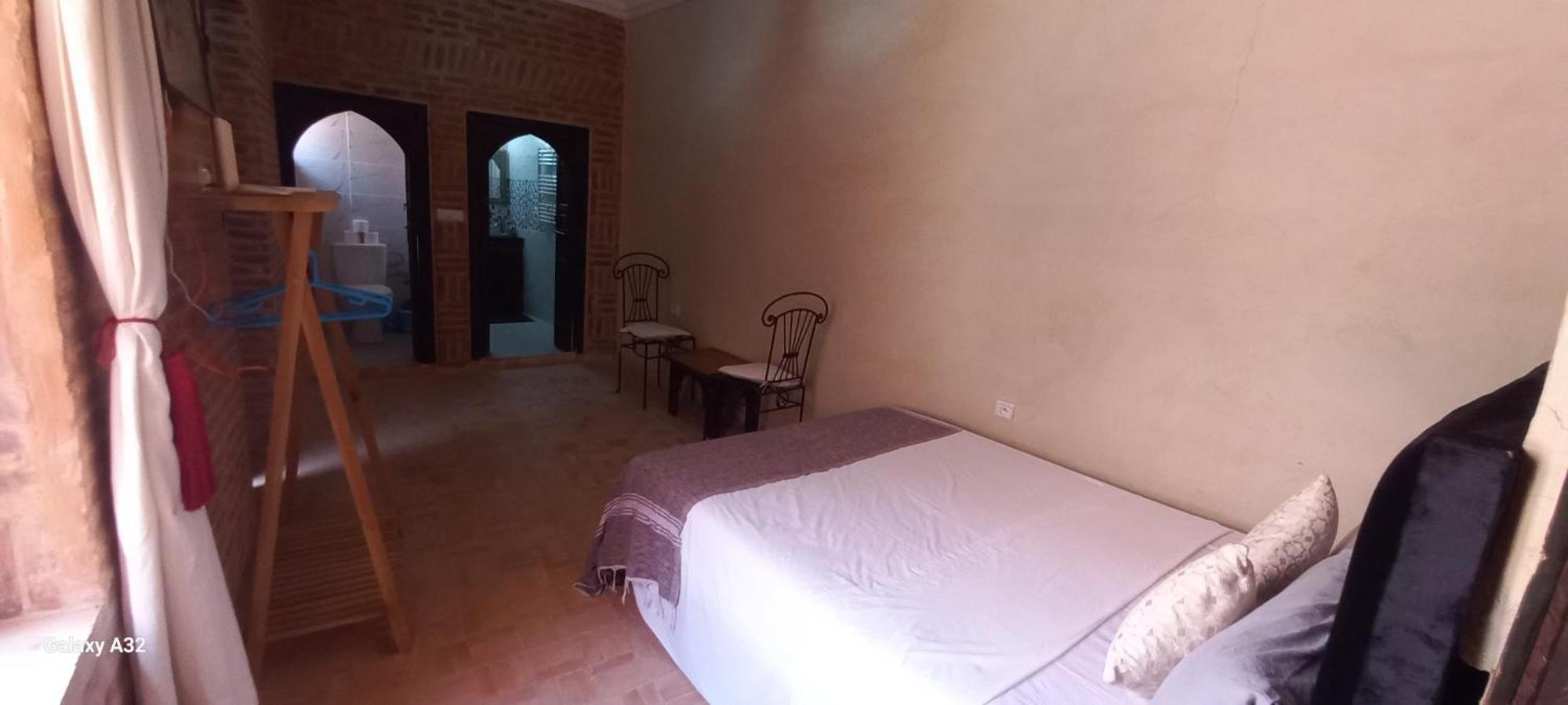 Maison Bounouar Pensión *