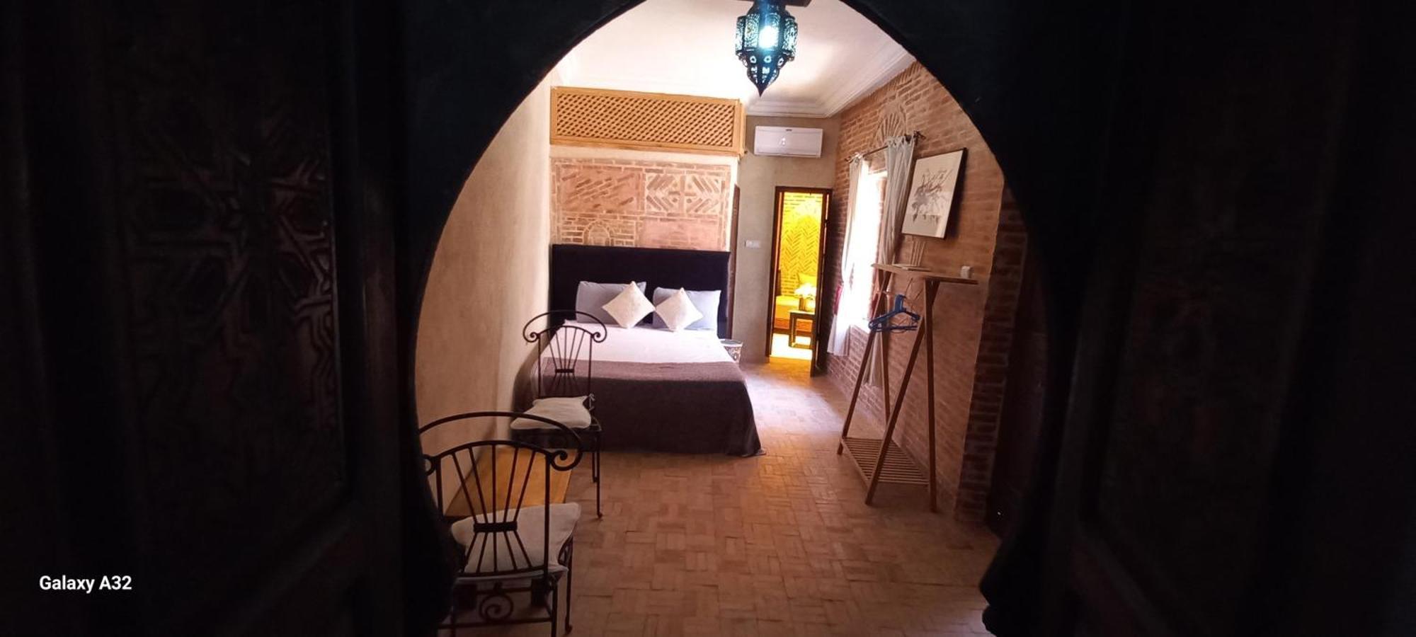 Maison Bounouar Pensión