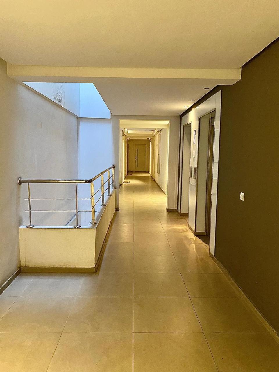 Appartement Apparemment 1 Salon A Cote De La Gare Gueliz 16