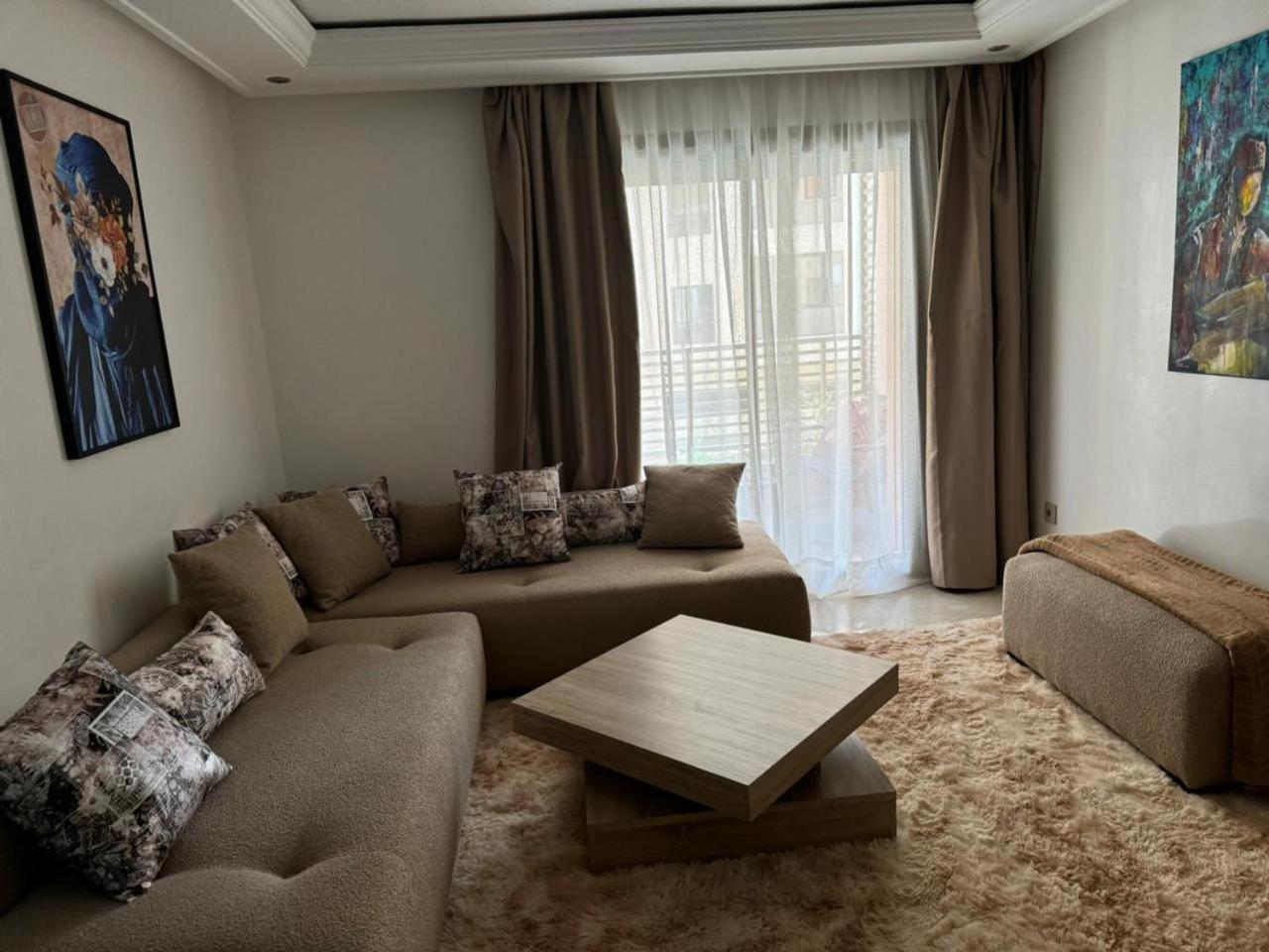 Appartement Gueliz De Luxe 2 Piscines