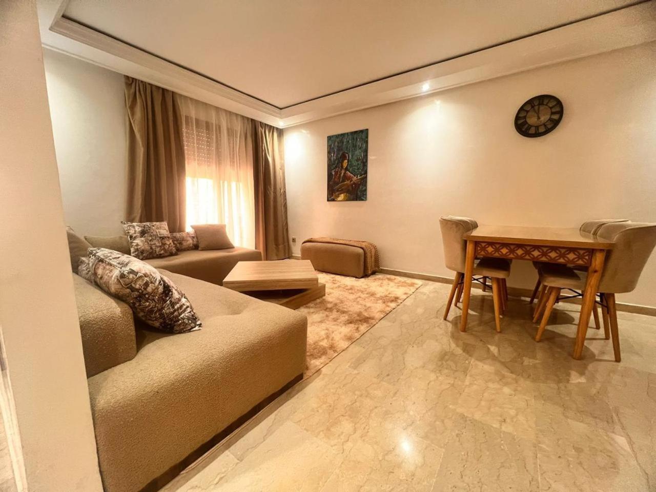 Gueliz De Luxe 2 Piscines Appartement *