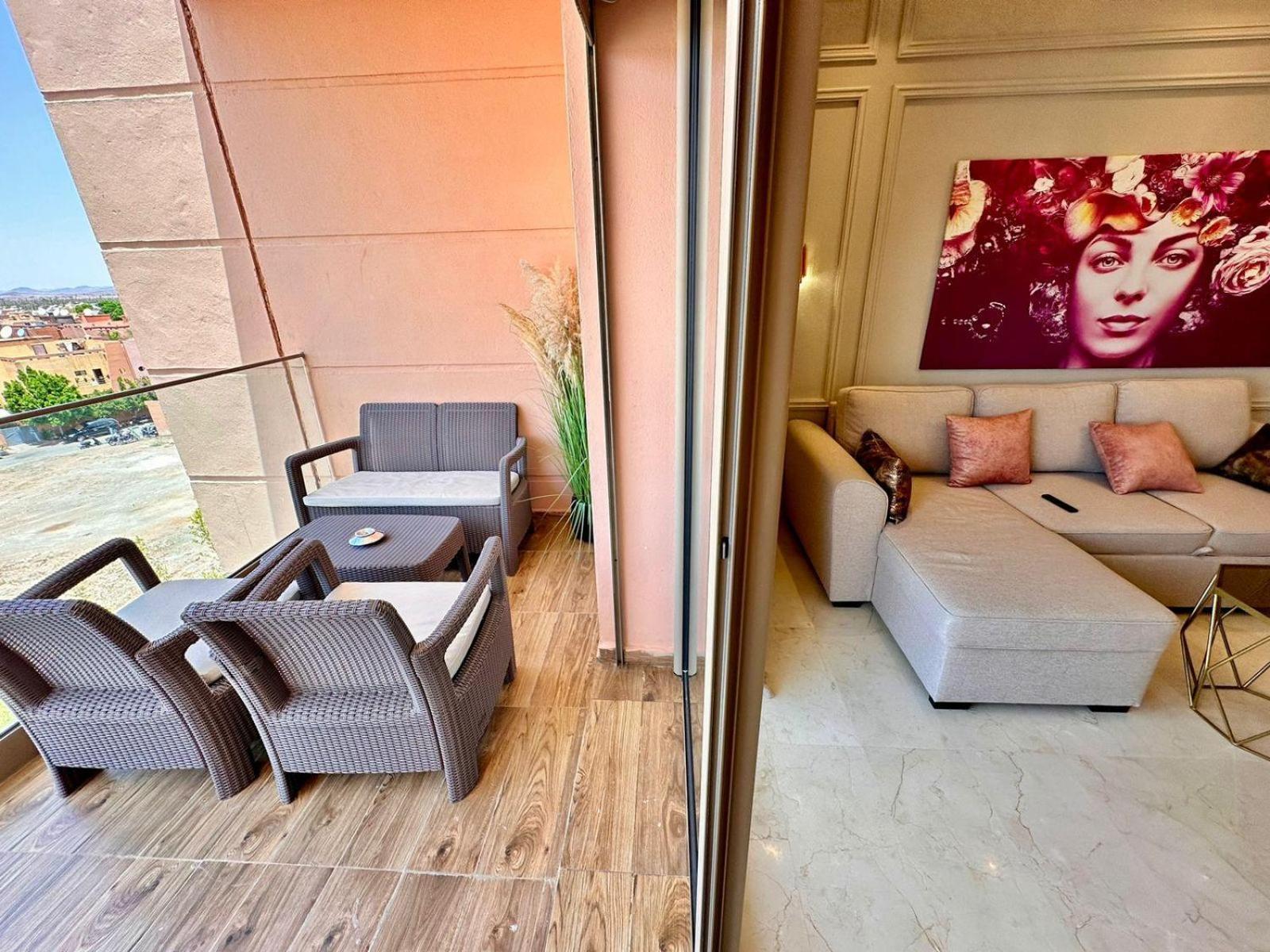Luxueux Avec Piscine 10 Minutes Du Centre Appartement *