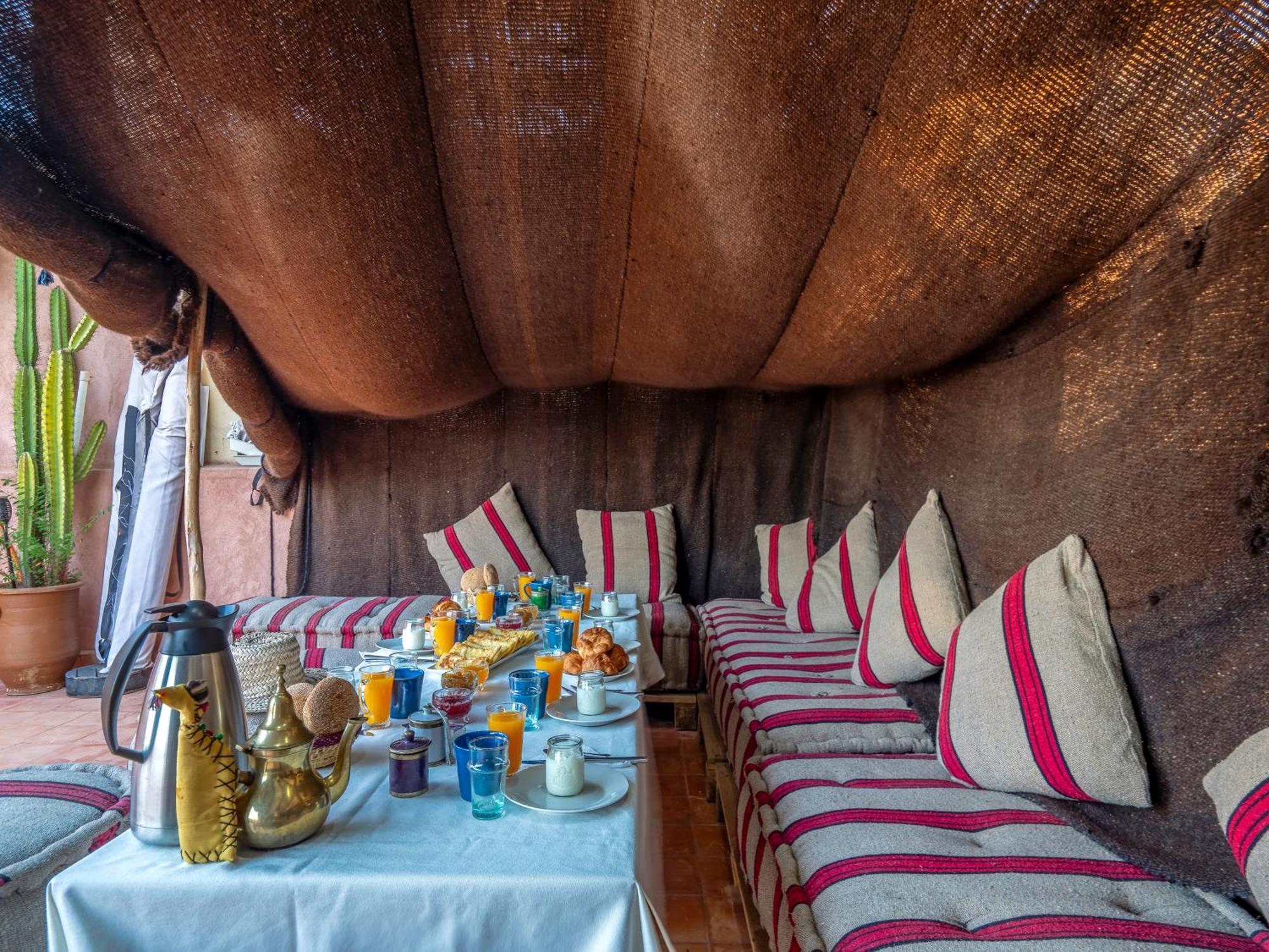 Riad Dar Ennakhla Marrakesh