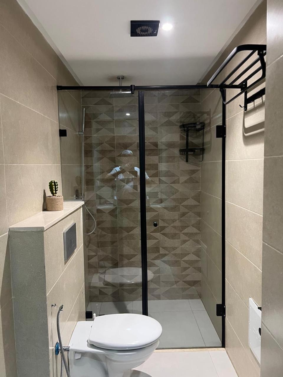 Apartment Spacious Duplex With Pool Near M Avenue