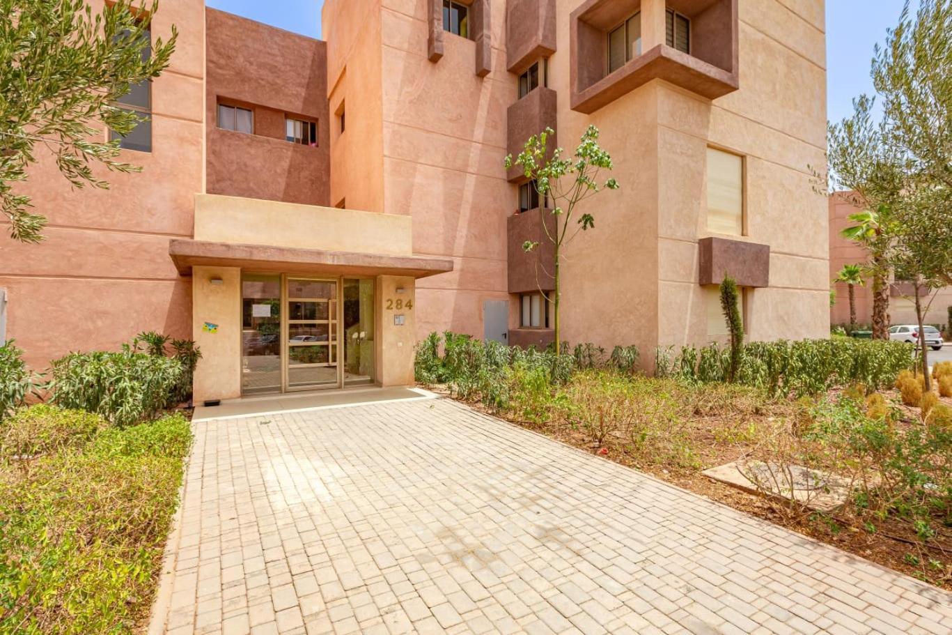 New! App Spacieux Avec Piscine Et Parking A Saphir Appartement Marrakesh