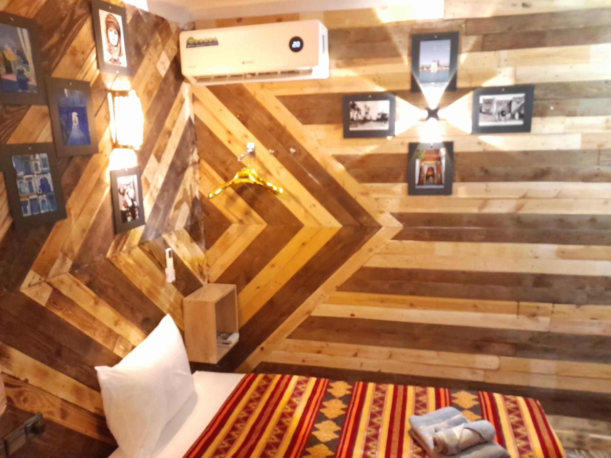 Flat Apartment *