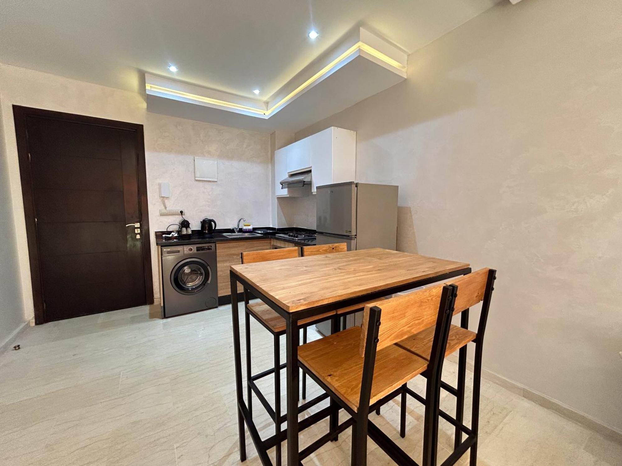 Le Cocon Dore Avec Terrasse Ensoleillee Au Centre De Marrakech Apartment