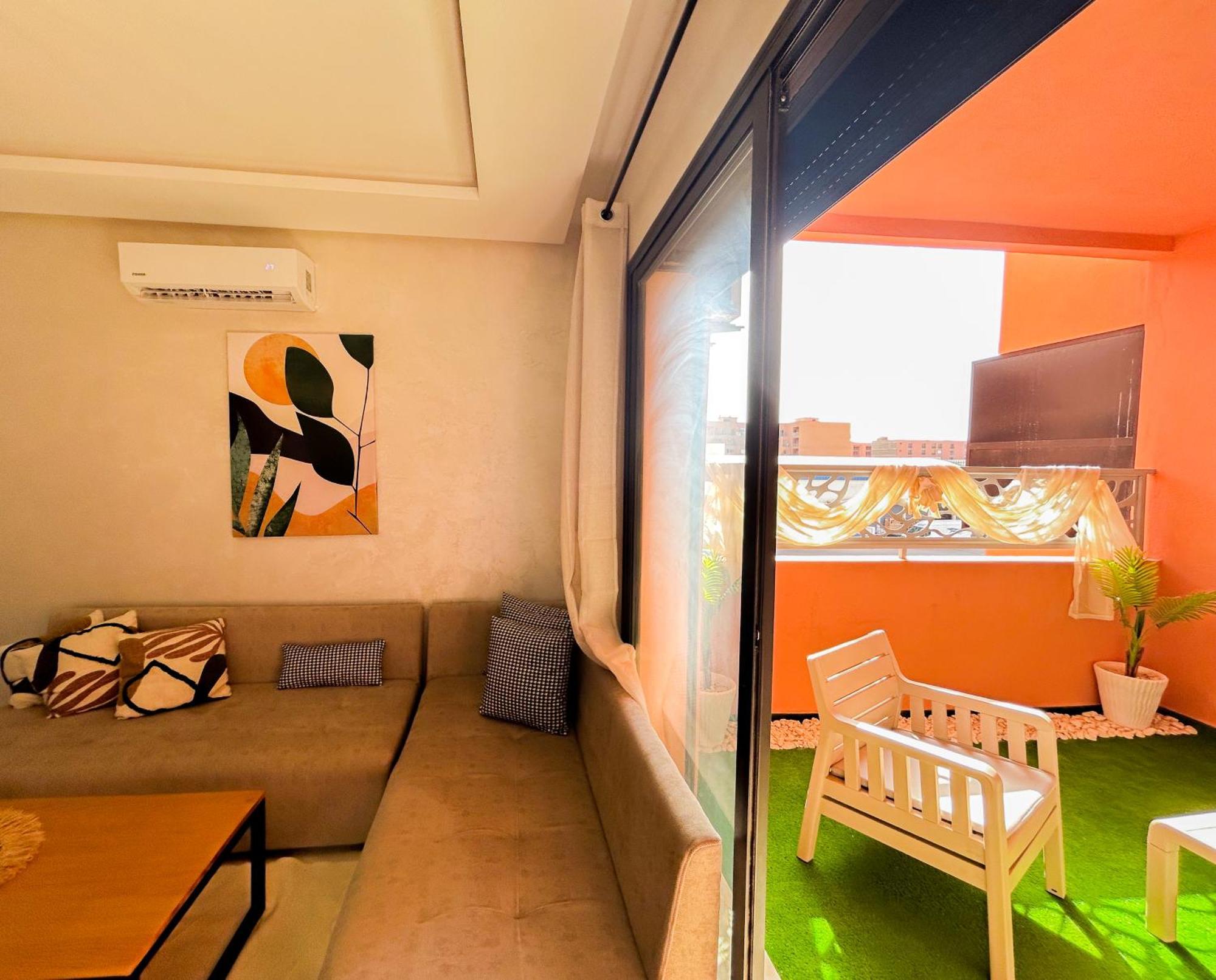 Apartment Le Cocon Dore Avec Terrasse Ensoleillee Au Centre De Marrakech