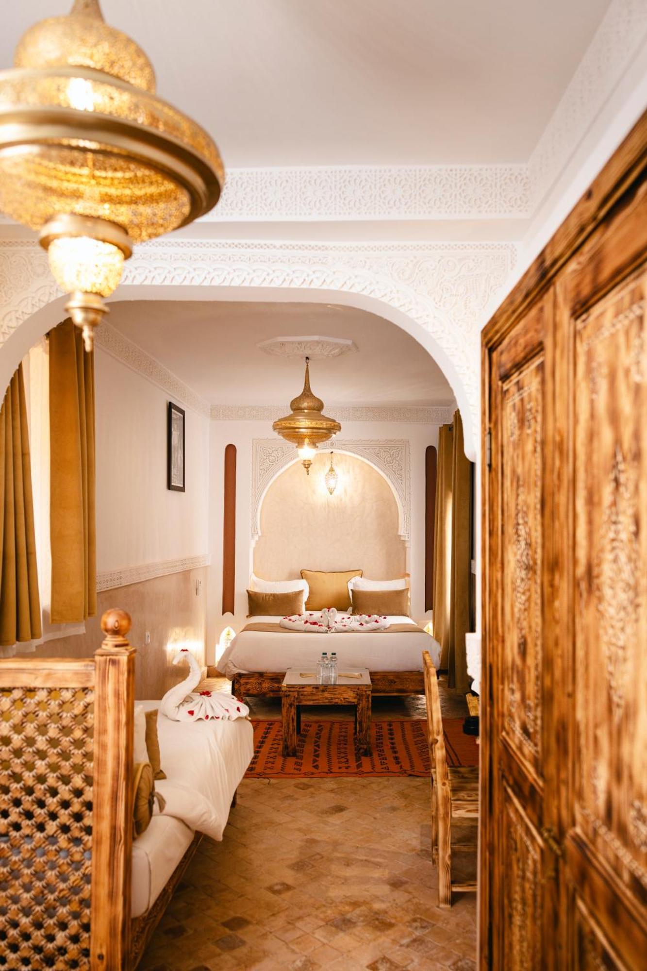 Anya & 4* Marrakesh