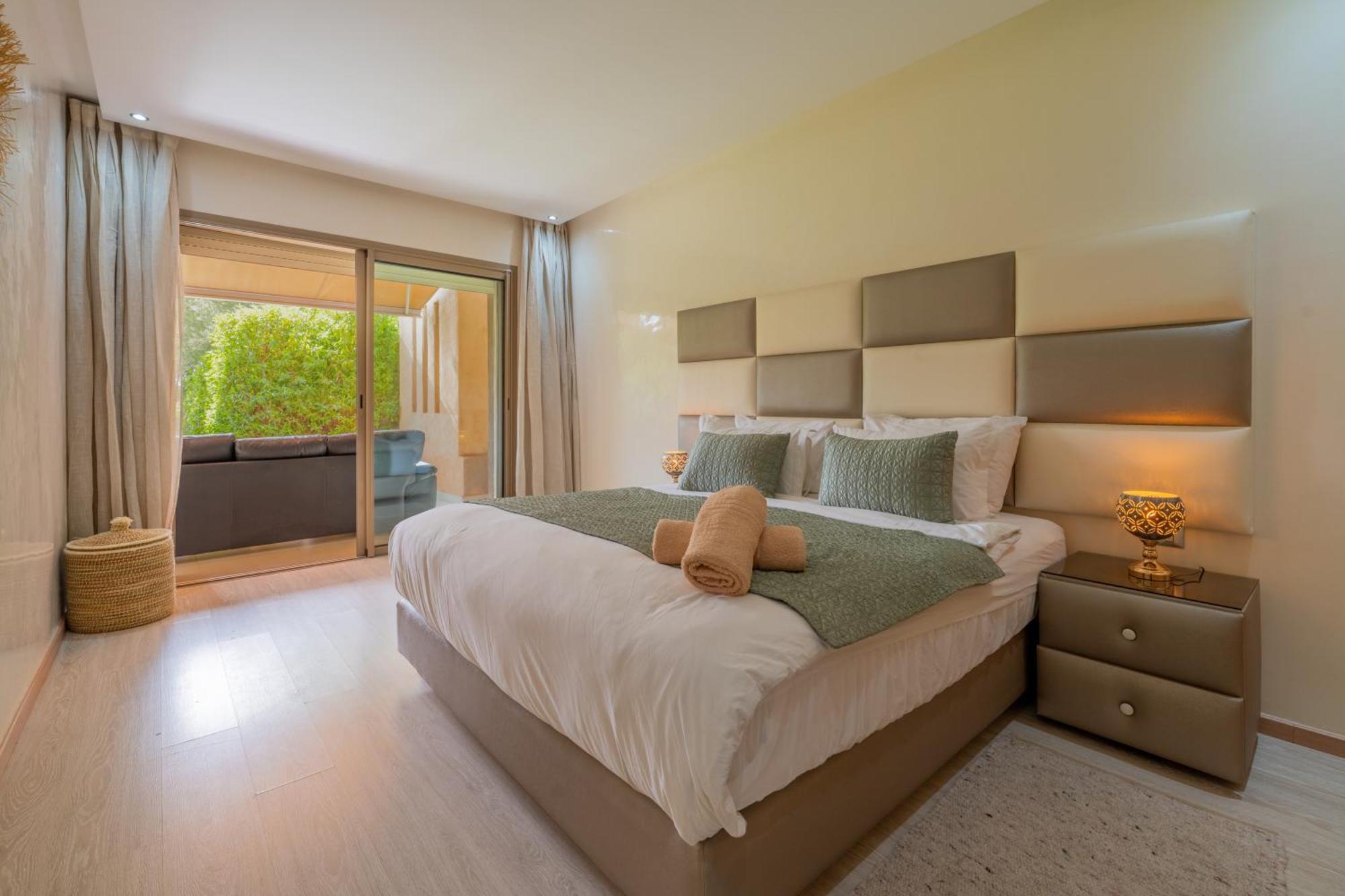 Apartment Luxury Xl Golf View Retreat Private Garden