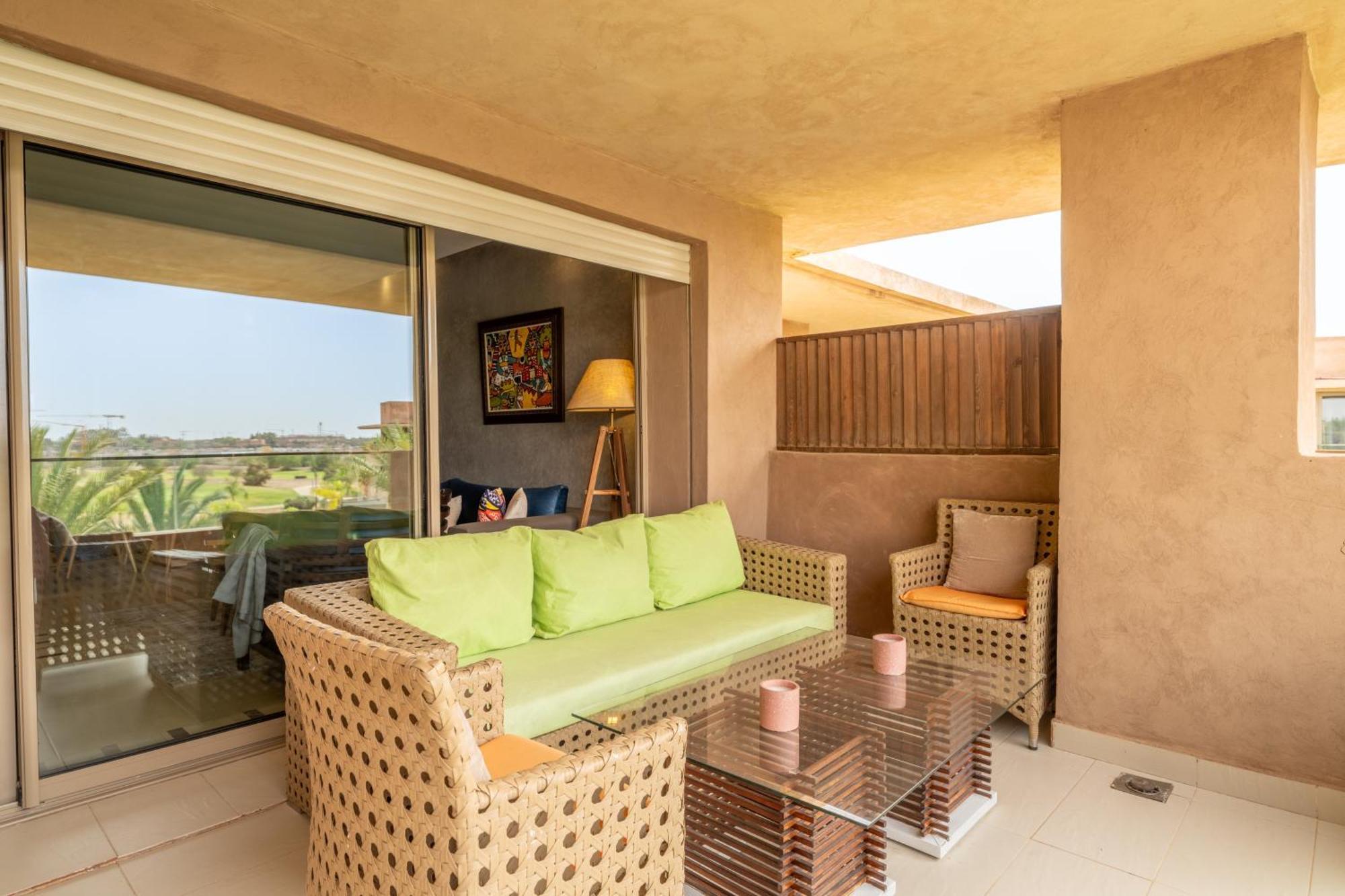 Relax Front Of Panoraview Pool Golf Atlas