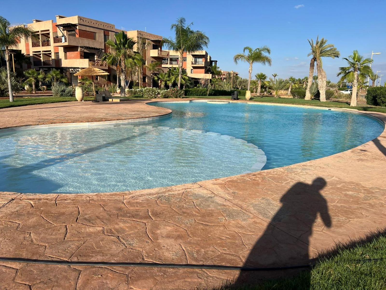 Apartment Elegant Avec Vue Sur Piscine Jardin Verdoyant Et Wifi Ultra Rapide *