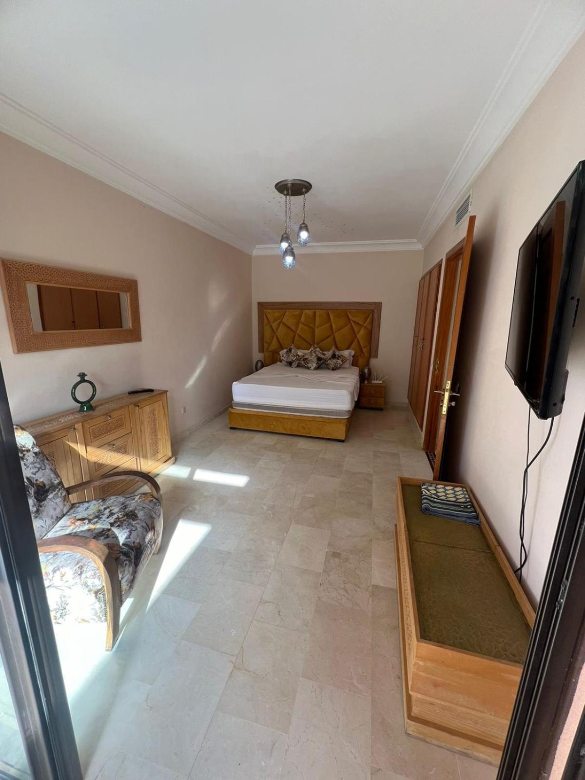 Elegant Avec Vue Sur Piscine Jardin Verdoyant Et Wifi Ultra Rapide Apartment *