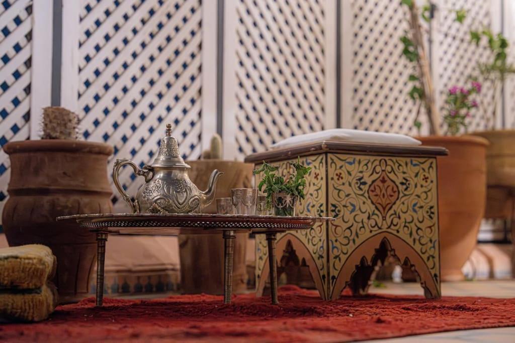 Authentic House In The Old Medina Of Marrakech Hébergement de vacances