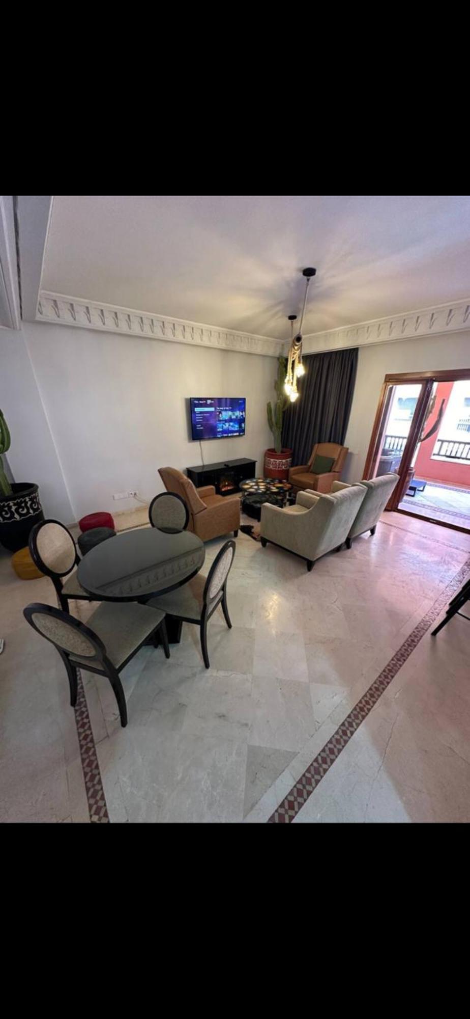 Lux Apt, Prime Location, Jacuzzi