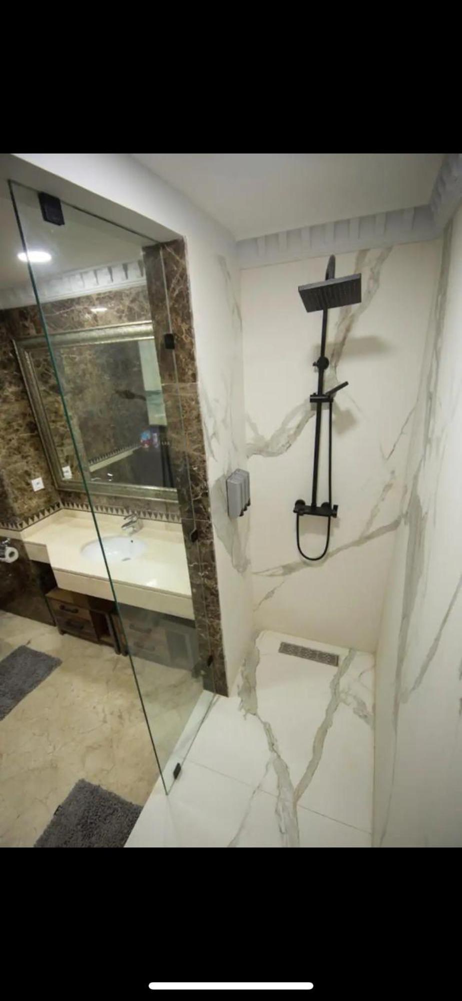 Lux Apt, Prime Location, Jacuzzi * Marrakesh